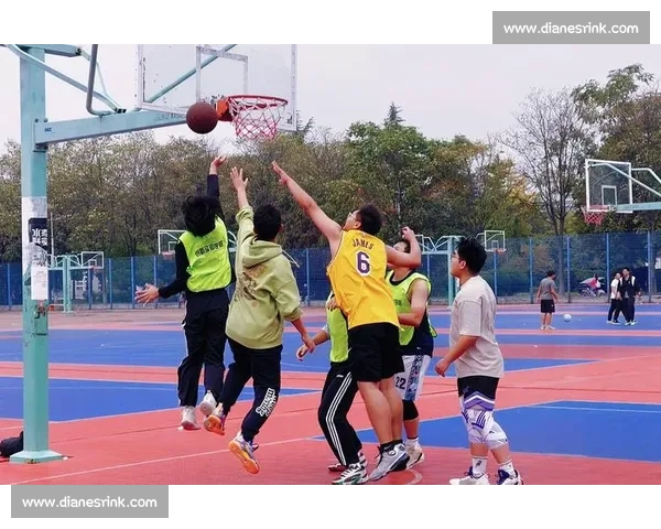 精彩瞬间重现 体育赛事激烈对抗全程回放呈现